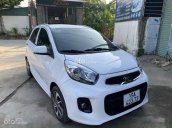 Màu trắng, giá chỉ 373 triệu