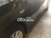 camry 2.0E màu đen cuoi 2015
