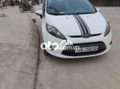 xe gia đình. ko tắc xi dịch vụ
