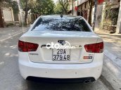 Kia Forte Sli 1.6 AT 2009 màu trắng nhập Hàn