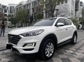 Màu trắng, giá 765tr