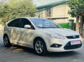 Hatchback gia đình giá tốt