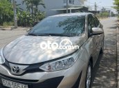 Xe Toyota Vios 2019 màu vàng cát