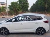 Kia Rondo số sàn, đời 2017, màu trắng, odo 78000km