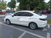 Honda CIty 2022 Trắng mới lăn bánh 8 tháng