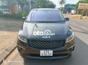Gia đình cần ra đi gấp