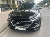 Màu đen, giá chỉ 830 triệu