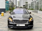 Đen, nội thất kem, biển siêu vip