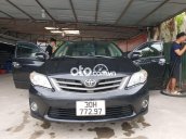 Altis model 2011 màu đen, xe còn rất chất