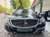 Xe màu đen, nhập khẩu nguyên chiếc
