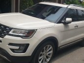 Bán xe nhập khẩu 2 cầu số tự động model 2017 trắng đẹp mới 90%