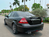 Sedan hạng D cực đẹp