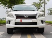 Màu trắng, xe nhập số tự động
