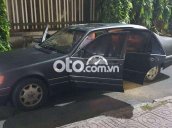 Bán xe Mercedes 1996 s320 màu đen 4 chỗ ngồi.