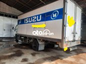 Cần bán isuzu 5 tấn đời 2004..đăng kiểm mới vỏ mới