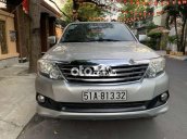 Gia đình bán xe Toyota Fortuner V đời cuối 2014