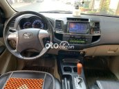 Gia đình bán xe Toyota Fortuner V đời cuối 2014