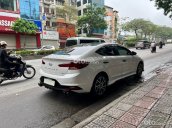 Xe full đồ chơi