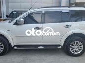 Xe Parejo Sport 2012 G 4x2 AT xăng 3.0