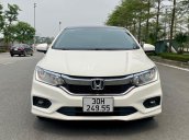 Màu trắng, biển Hà Nội, rất mới