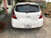 I 29 Hyundai 2010 màu trắng, xe chạy gia đình