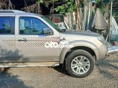 Bán xe Ford Everest 2015 số sàn