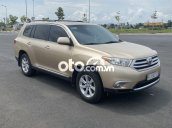 Toyota Highlander SE ban Full