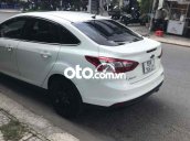 cần bán xe Ford FOCUS 2014