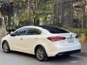 Kia Cerato 2016 số tự động