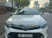 Toyota Camry 2018 tại Hà Nội