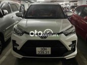 Bán xe toyota raize màu trắng năm 2021 chính chủ
