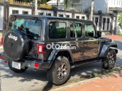 Bán gấp xe Jeep Wrangler rubicon còn bảo hành hãng