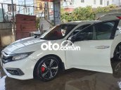 Honda civic 1.5 turbo đời 2017