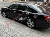 Camry còn mới cần bán.