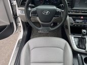 Hyundai Elantra 2017 số tự động tại Thái Nguyên