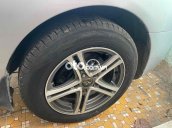 cần bán xe Hyundai Elantra 2008 xe như hình