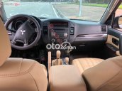 Pajero 3.0 MT 2 cầu bản 7 chỗ đời 2011 màu đen