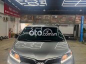 cần bán toyota sienna 3.5 xăng