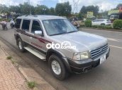 Ford Everet sx 2005 máy dầu 7 chổ