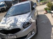 Bán xe kia rondo 2016