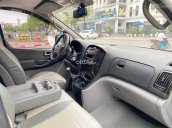 Hyundai Grand Starex 2.5 MT van 6 chỗ xịn