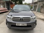 Toyota Fortune 2010 số tự động màu xám