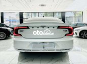 Volvo S90 màu trắng nâu 2021 trả trước 690 triệu