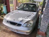 Gia đình cần bán chiếc xe cũ. dawu.nubira