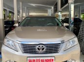 Toyota camry 2014 2.5 g