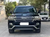 Bán Toyota Land Cruiser VX 4.6 V8 2019 form mới 2020, biển Thành Phố