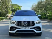 Bên em hiện con 2 em GLE 53 AMG 1 em xanh lục ngọc 2022 và 1 em trắng 2021 quẹo lựa ạ😁