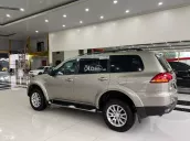 SUV 7 chỗ cực đẹp, máy xăng cực khỏe, keo chỉ Zin