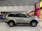 SUV 7 chỗ cực đẹp, máy xăng cực khỏe, keo chỉ Zin