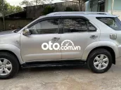 Toyota Fortuner 2.5G 2010 - Bạc - 78.000km